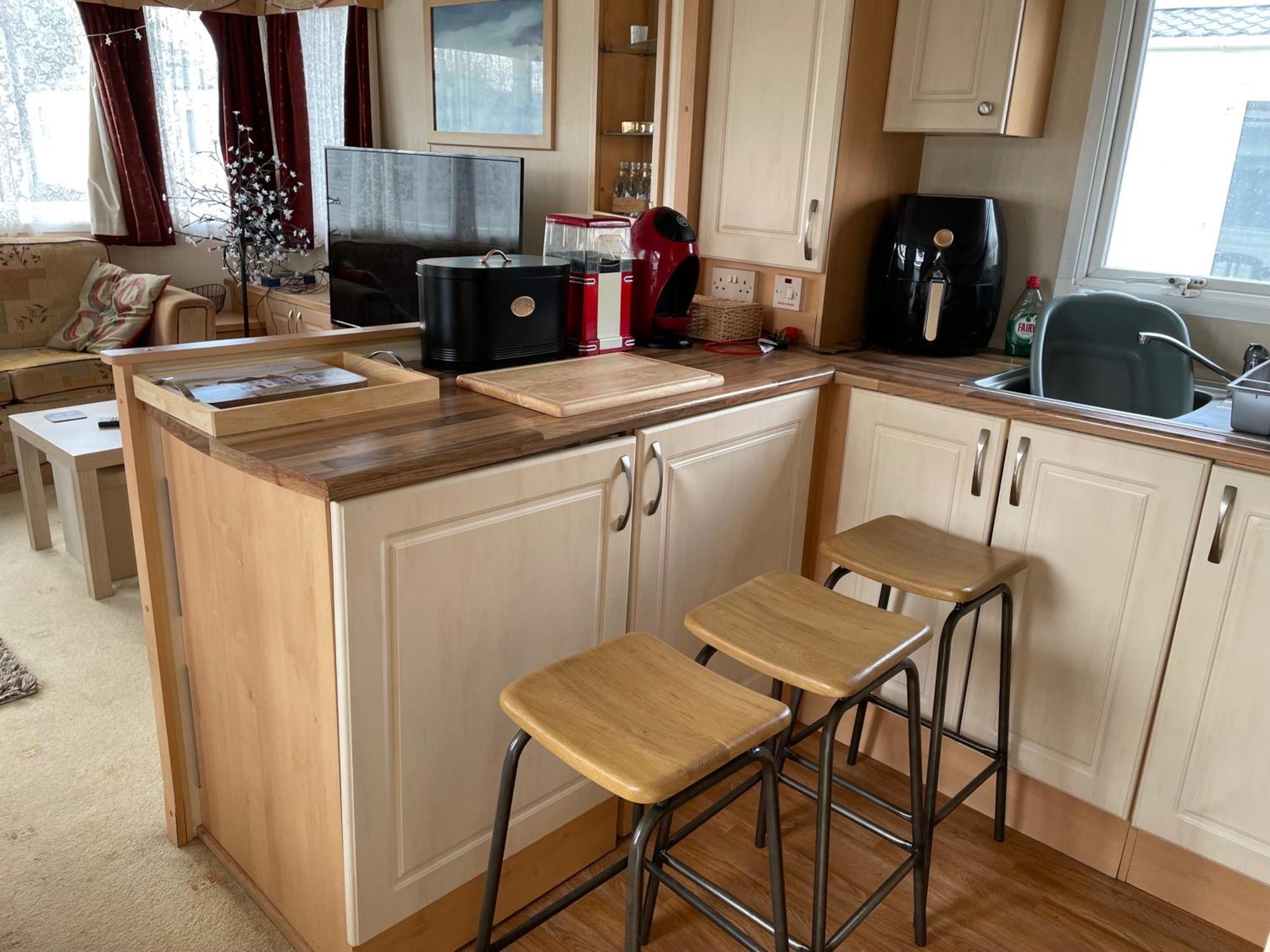 Cozy Camber Caravan 3 Bedroom Retreat With Decking Rye Kültér fotó
